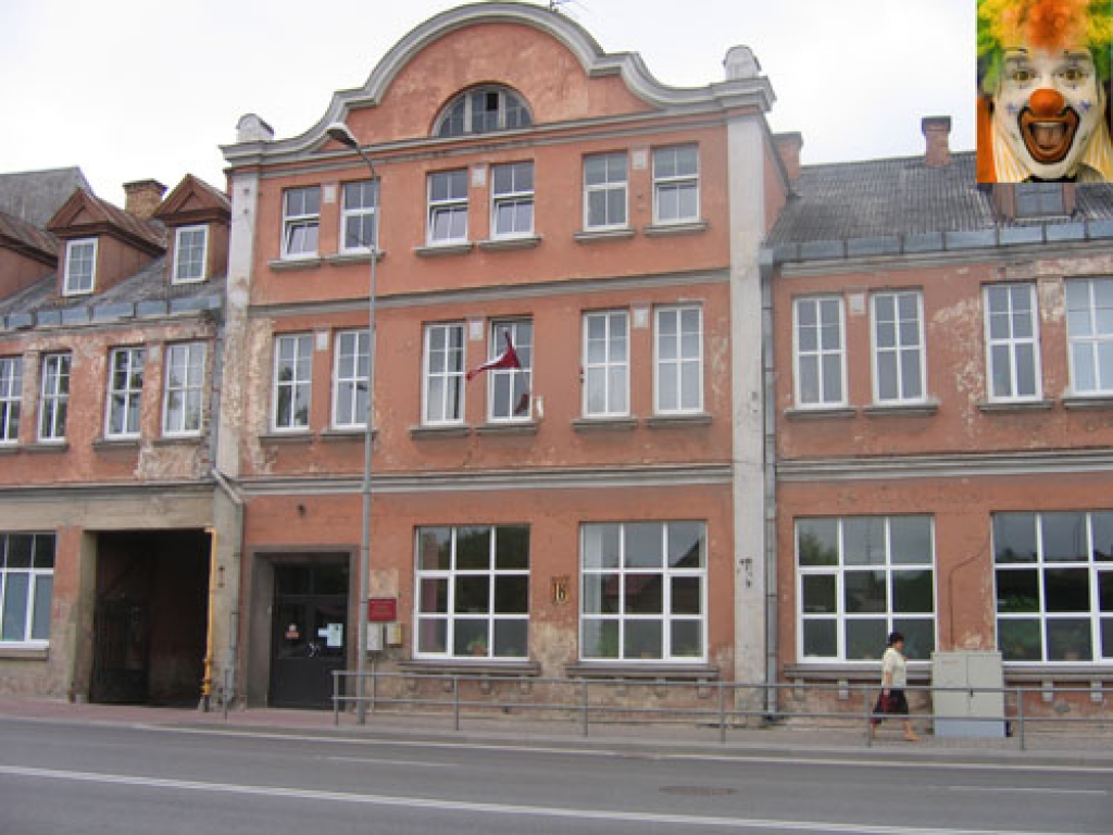 Vakarskola Bauskā paliks