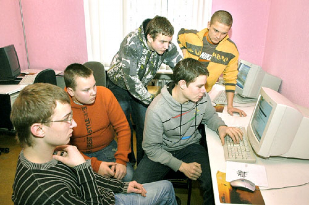 Skolēni cer «ieņemt» Atēnas