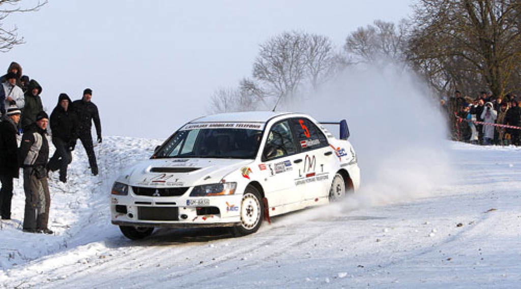 Autosportisti sāk Norvēģijas ralliju