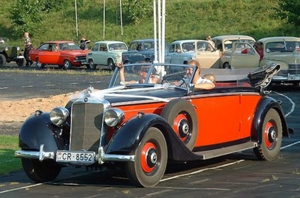 Retro auto piestās Bauskā 