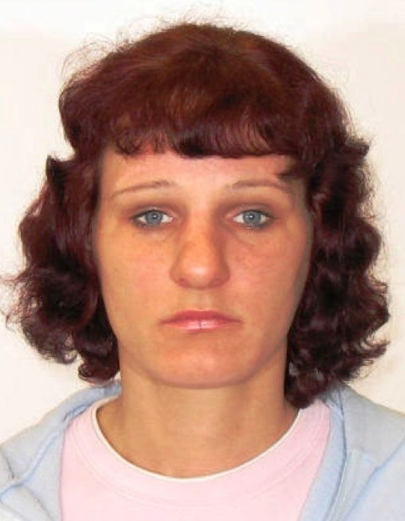 Policija lūdz iedzīvotāju palīdzību nogalinātās Dainas mātes meklēšanā