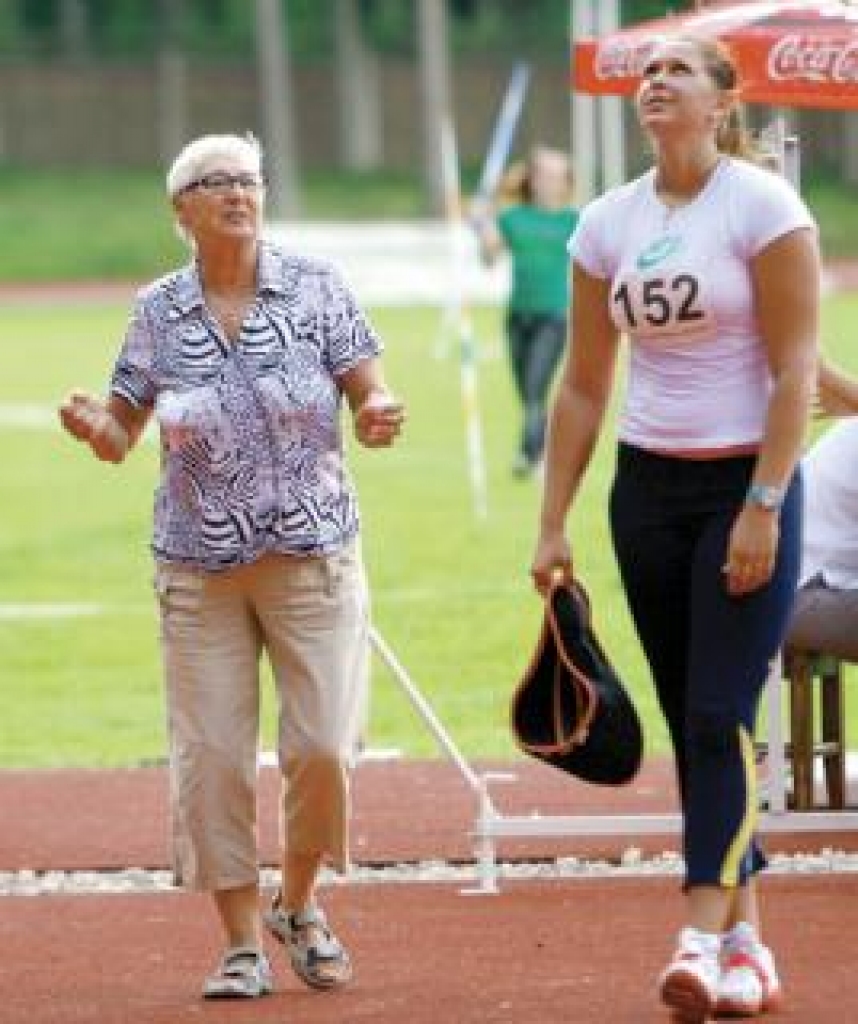 Latvijas sportistiem veiksmīgs sākums šķēpmešanā