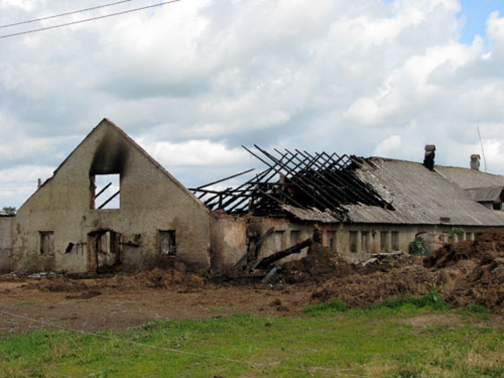 No degošas fermas izglābj lopus