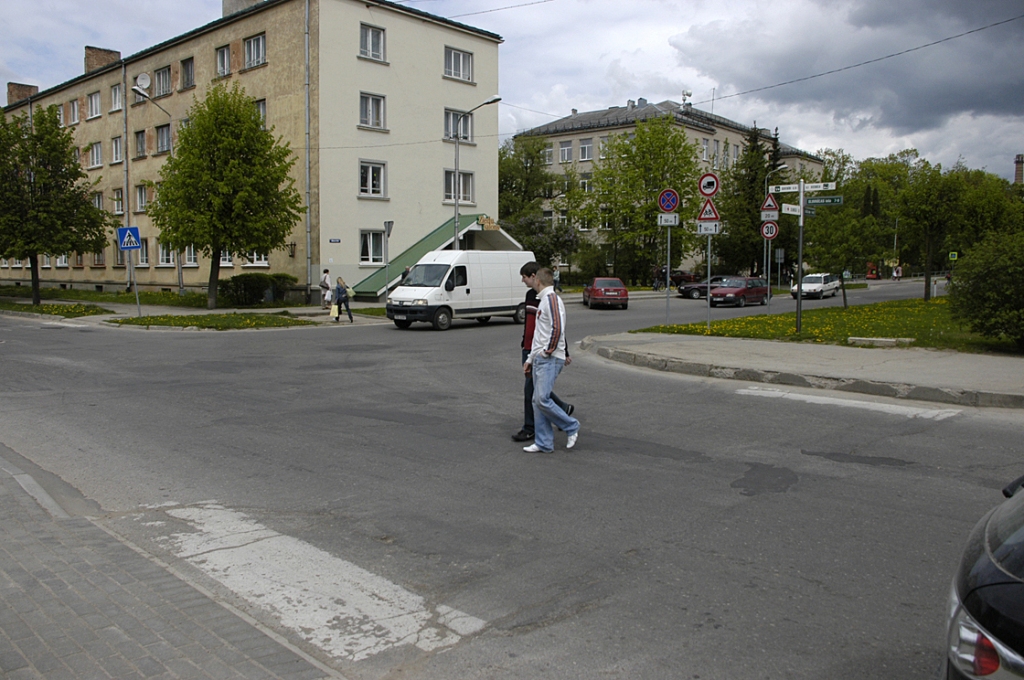 Bauskā likvidētas gājēju pārejas