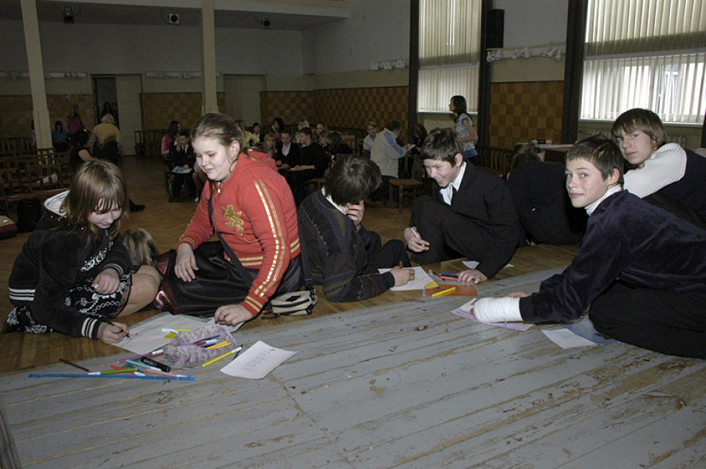 Viļa Plūdoņa dzeja iedvesmo skolēnus