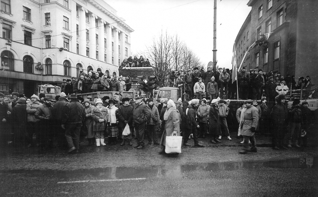 Iecavā izjūt barikāžu noskaņu