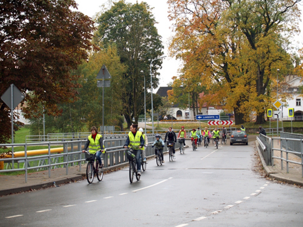 Rudens velobraucienā ap 30 dalībnieku