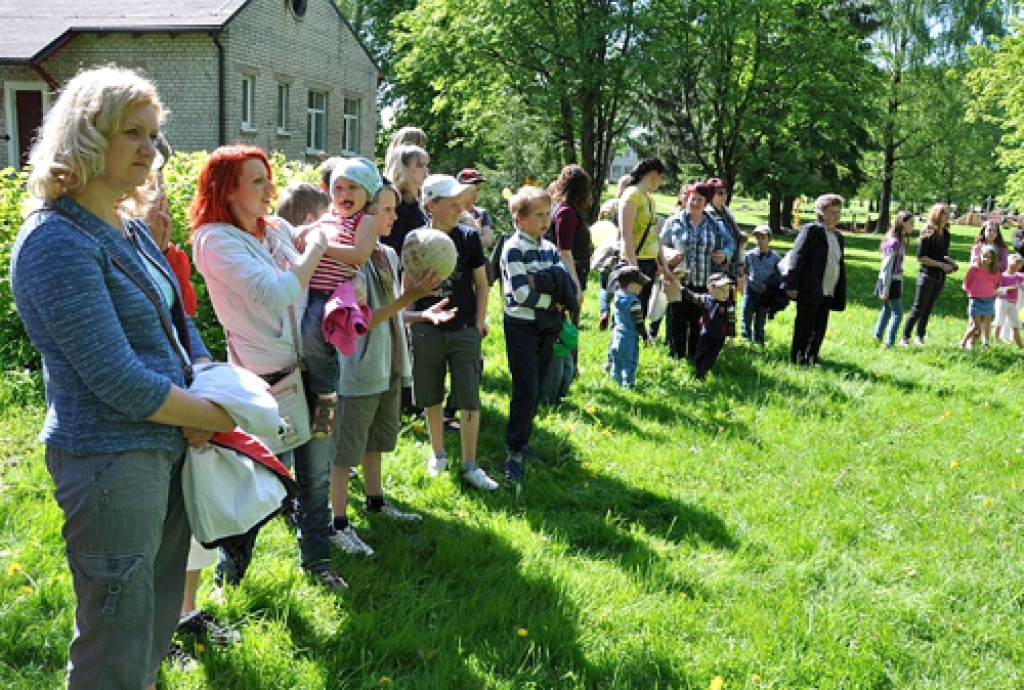 Liesmo ģimeņu ugunskurs Vecumniekos