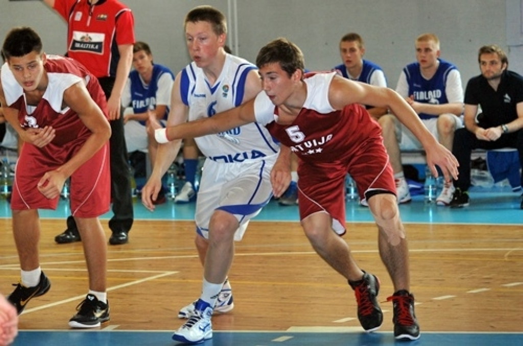 Latvijas U-16 basketbola izlases spēle ar Somijas līdzaudžiem