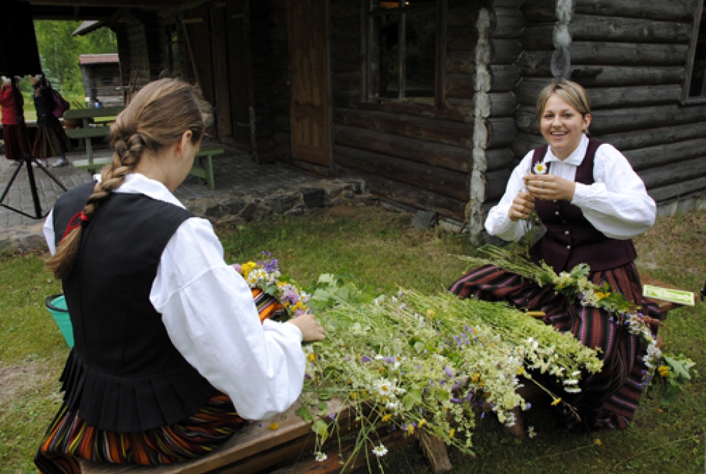 Jāņu ielīgošanas mācības «Kveriņos»