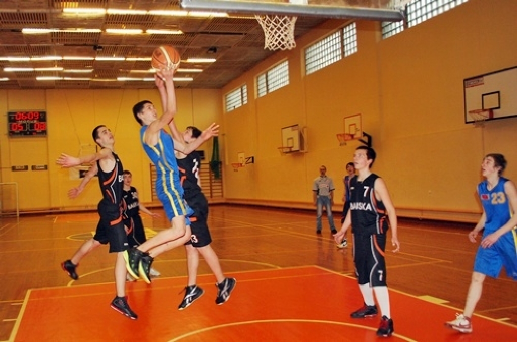 Tiekas Iecavas un Bauskas basketbola komandas