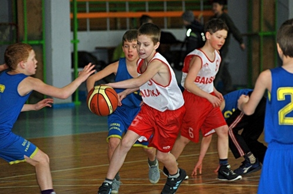 Sacenšas jaunie basketbolisti