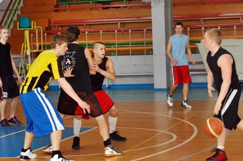 Basketbola turnīrs «3:3» vidusskolas klasēm