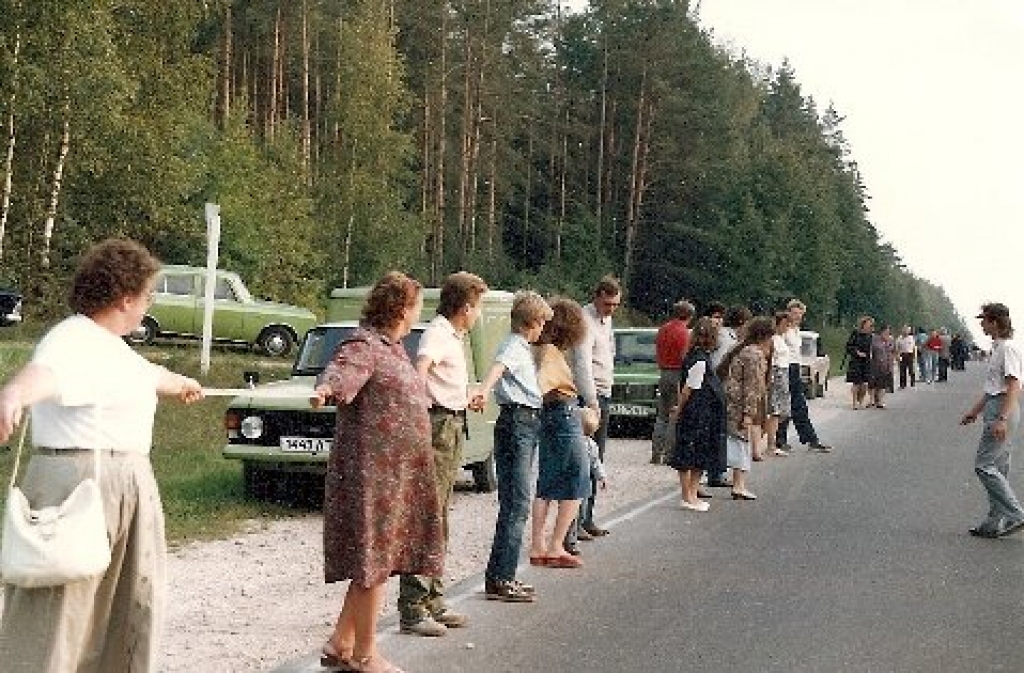 «Baltijas ceļā» pie Iecavas