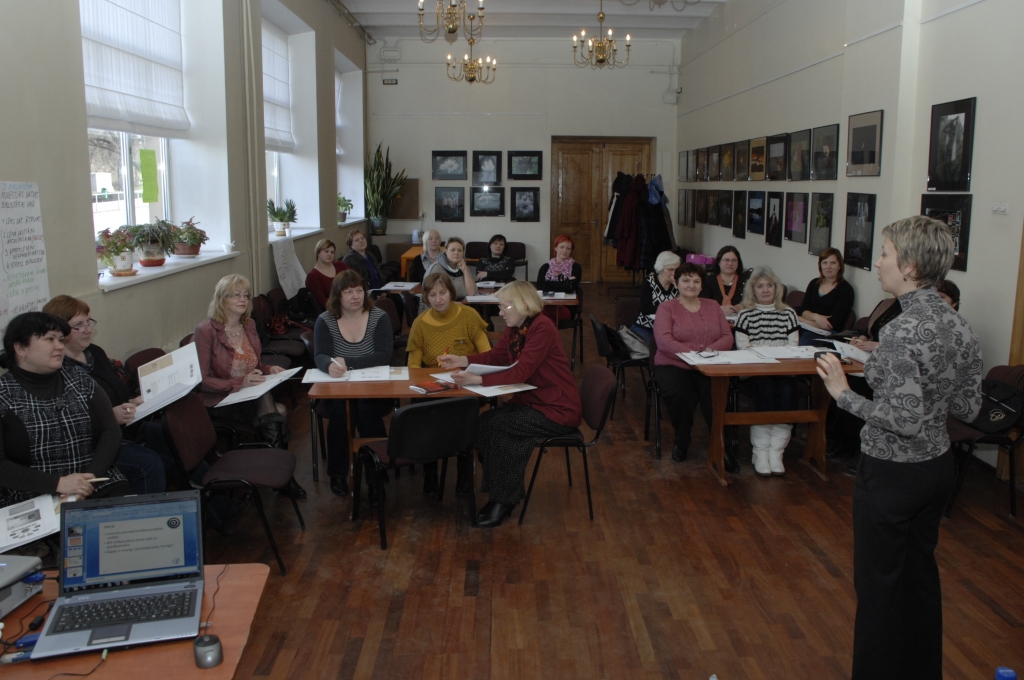Mācās pārstāvēt bibliotēku intereses 