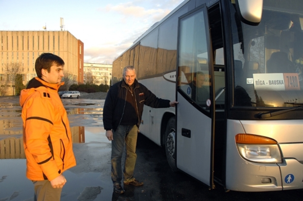 Vēlas mainīt pasažieru pārvadātāju