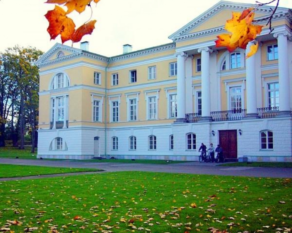 Mežotnes pilī atvērto durvju dienā konsultēs kāziniekus 