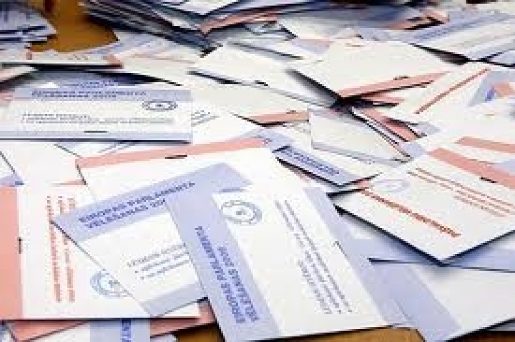 CVK nolemj vēlēšanu aploksnēs atrasto naudu ieskaitīt valsts budžetā
