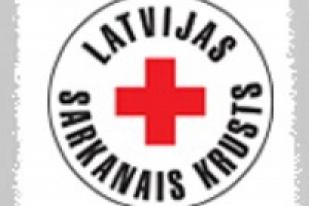 Sarkanais Krusts palīdz trūcīgām daudzbērnu ģimenēm