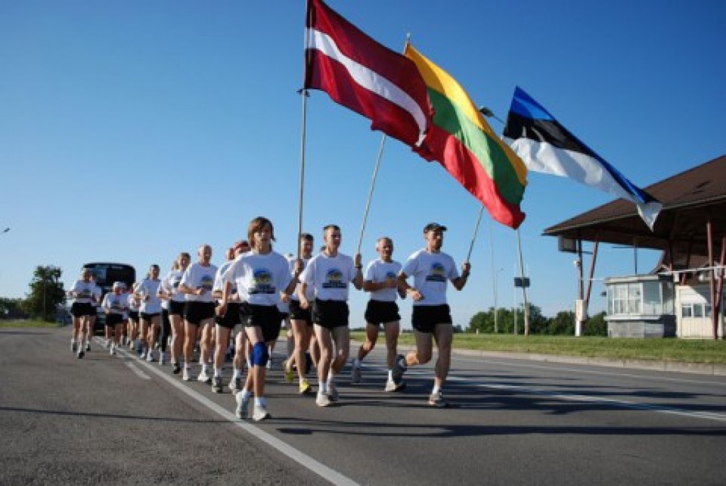 Sestdien caur Latviju vīsies 20.skrējiens «Baltijas ceļš»