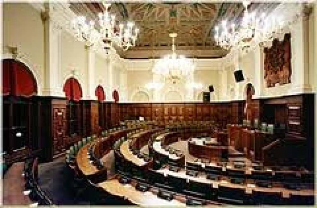 Saeima noraida ierosinājumu par iedzīvotāju tiesībām atlaist pašvaldības domi 