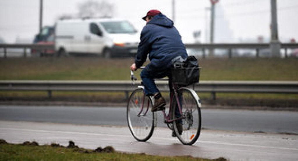 Velosipēdistam konstatē teju trīs promiles