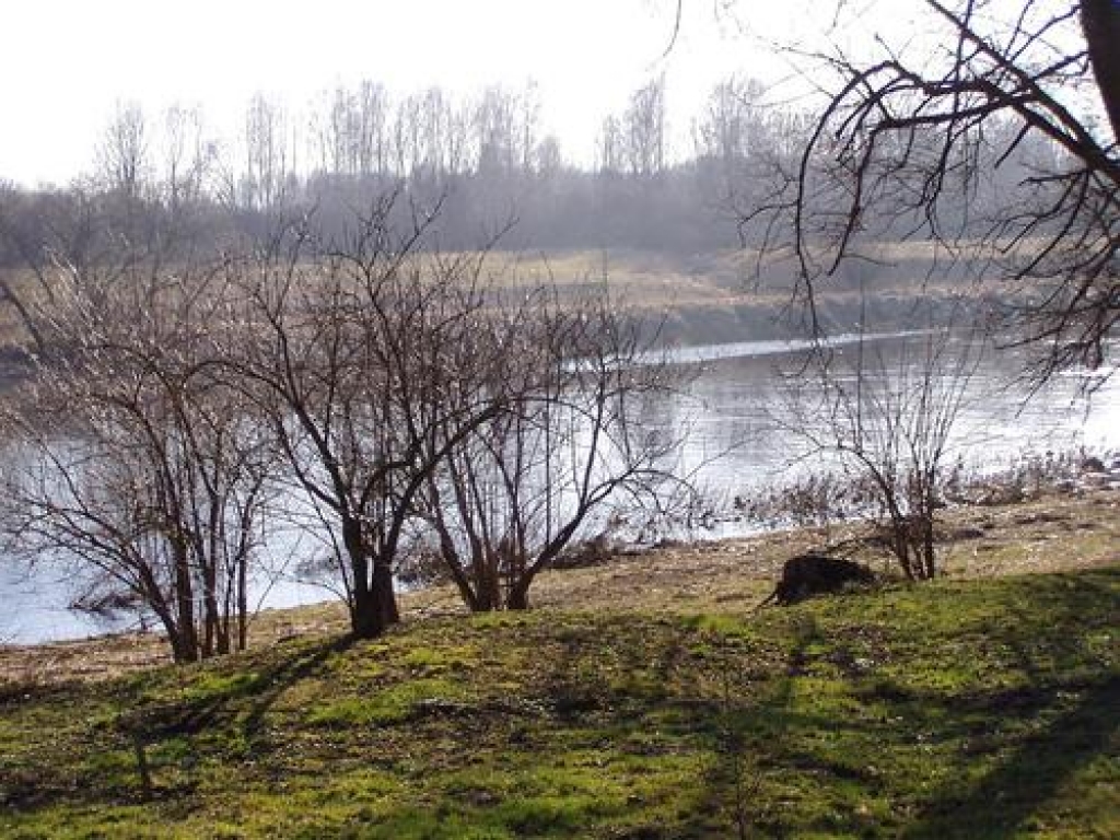 Ūdens temperatūra Zemgales upēs paaugstinājusies līdz +13 grādiem 