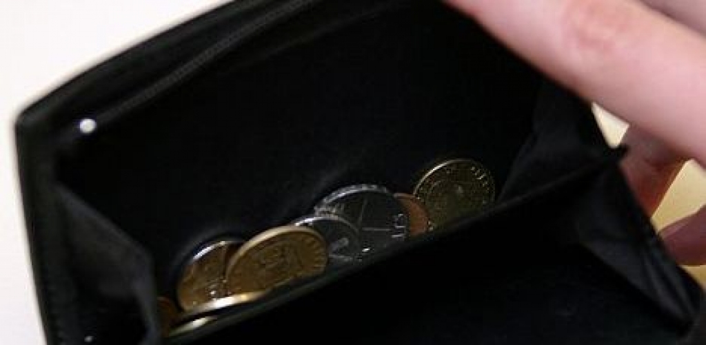 Valdība vērtē jaunu algu mazinājumu valsts pārvaldē