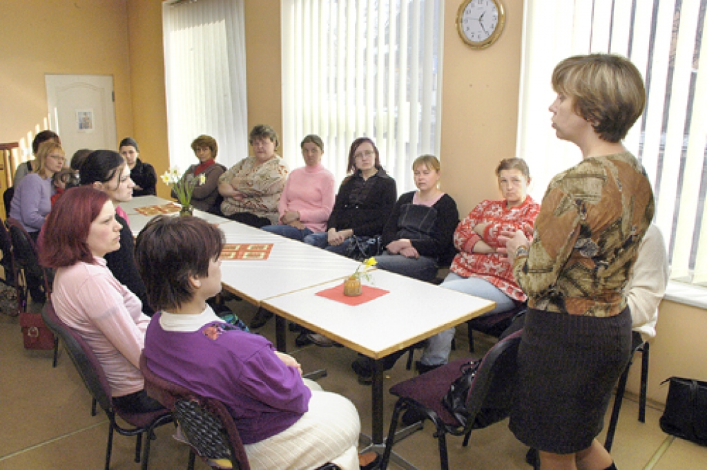 Bērnu ar īpašām vajadzībām māmiņas Iecavā iesaista motivācijas grupā