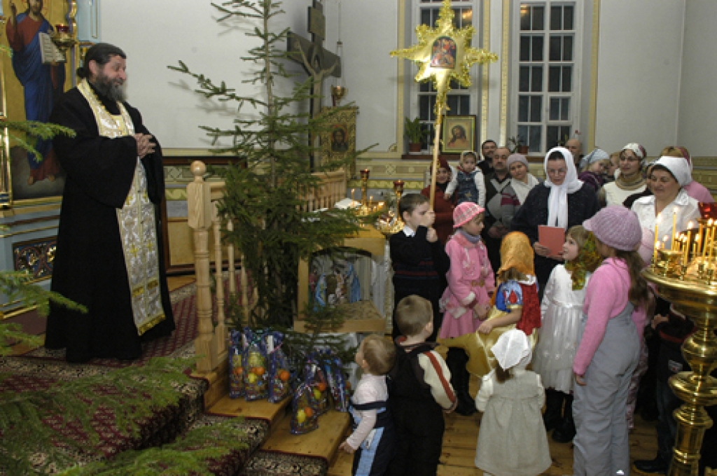 Pareizticīgie Bauskā svin Kristus dzimšanas svētkus 