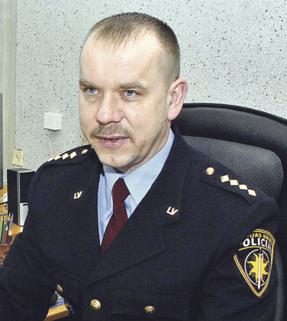 Policistu algas ir mazākas par 300 latiem