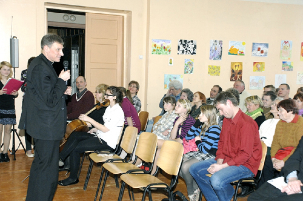 Vecumnieku novadā risina dialogu ar Romas katoļu baznīcas arhibīskapu