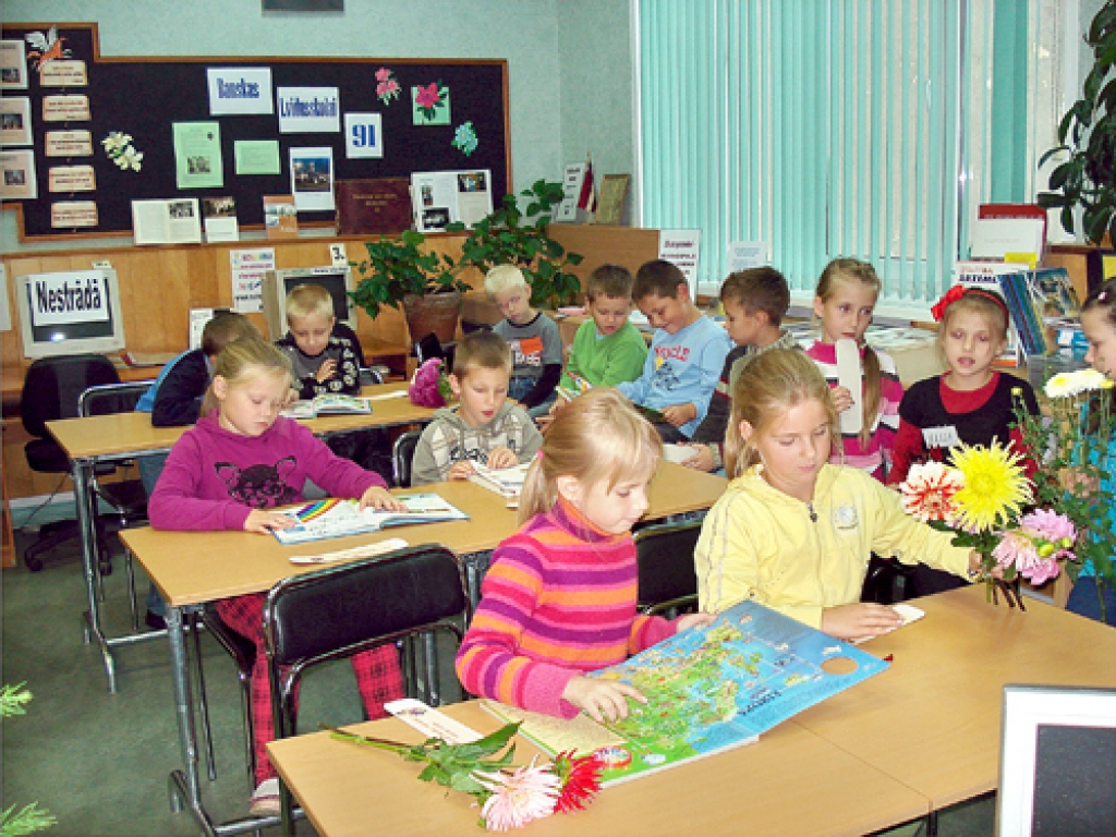 Septembris skolas informācijas centrā