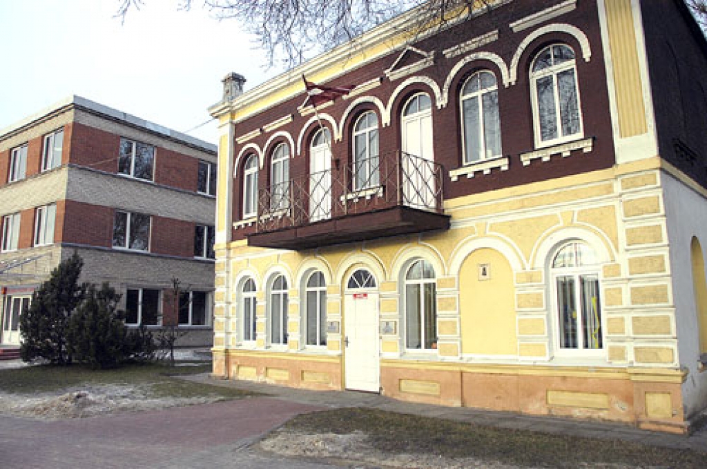 Turpina dalīt  rajona mantu