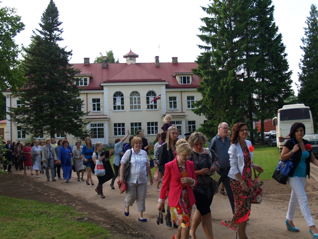 Stelpes skola Vecumnieku novadā svin 75 gadu jubileju