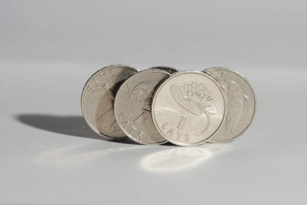 Minimālā alga 2014.gadā būs 225 lati