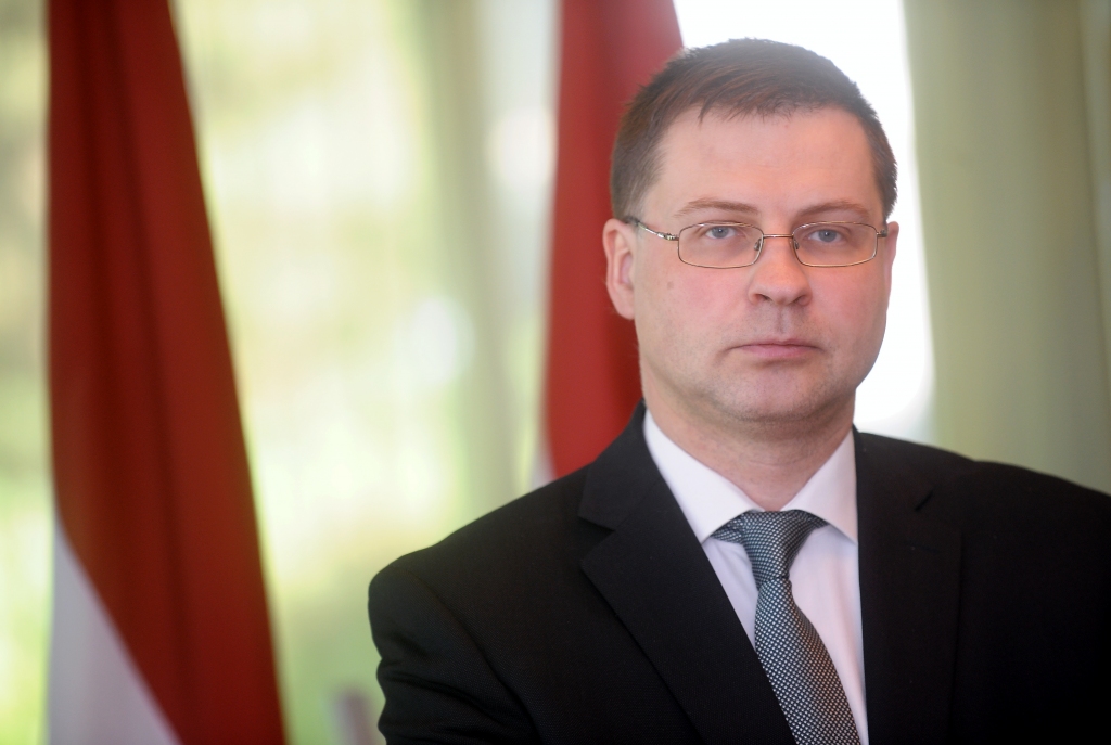 Dombrovskis lūdzis Valsts kontroli pārbaudīt KNAB darbību likumību un lietderību