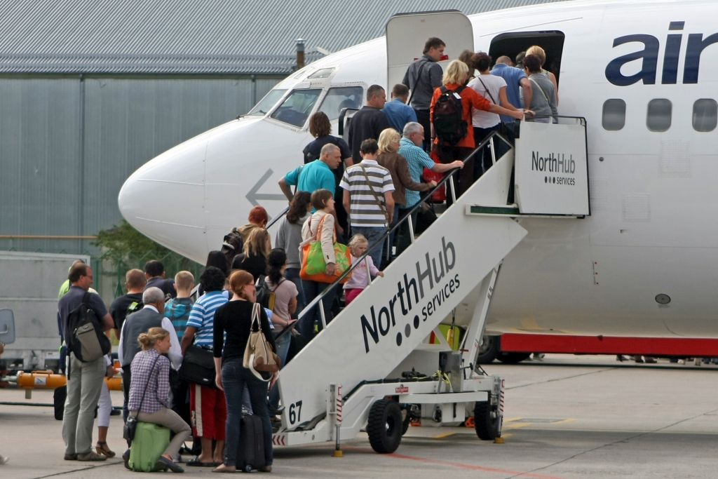airBaltic nolūkojuši divi potenciālie investori