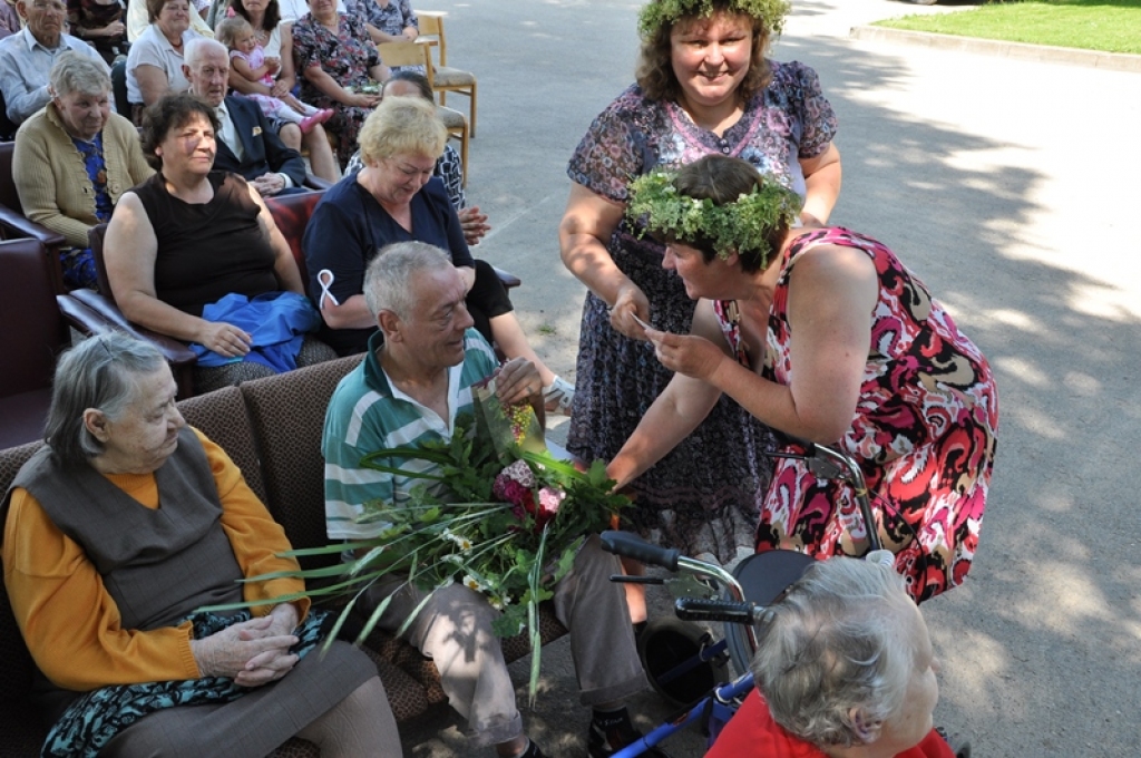 Vecumnieku «Atvasarā» svin dubultus svētkus