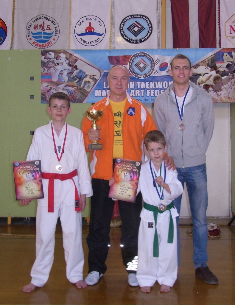 Teikvondo sportisti gatavojas jaunajai sezonai