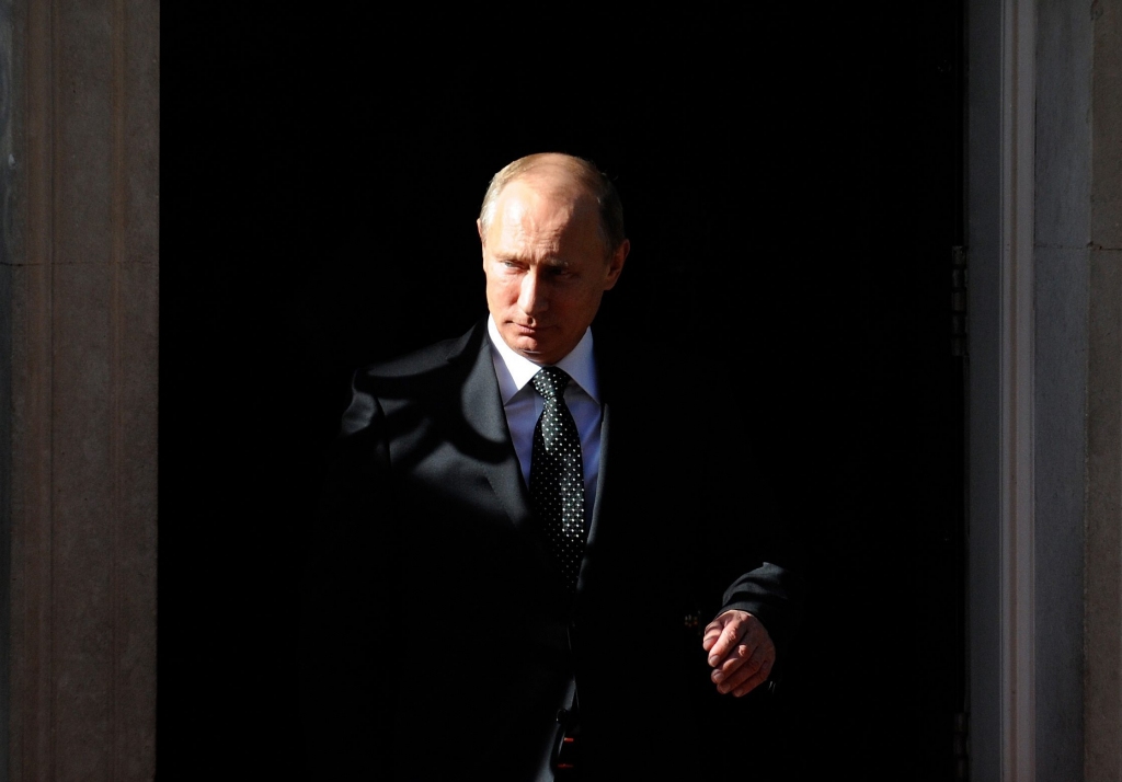 Putins: Snoudens var palikt Krievijā, ja viņš pārstās slepenas informācijas nopludināšanu