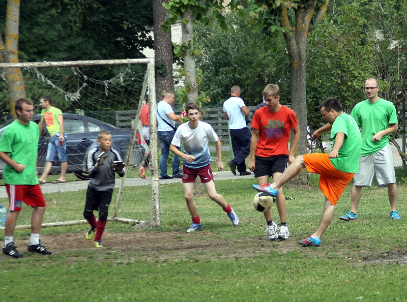 Dāviņu pagastā pulcējušies uz sporta svētkiem