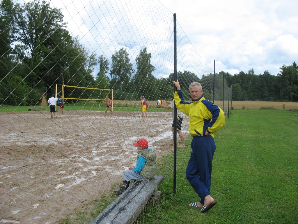 Volejbola cīņas «Līdumnieku» smilšu laukumos