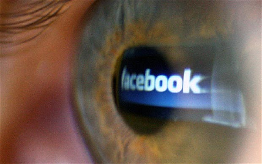 Facebook atklāj, kuras valdības prasījušas datus