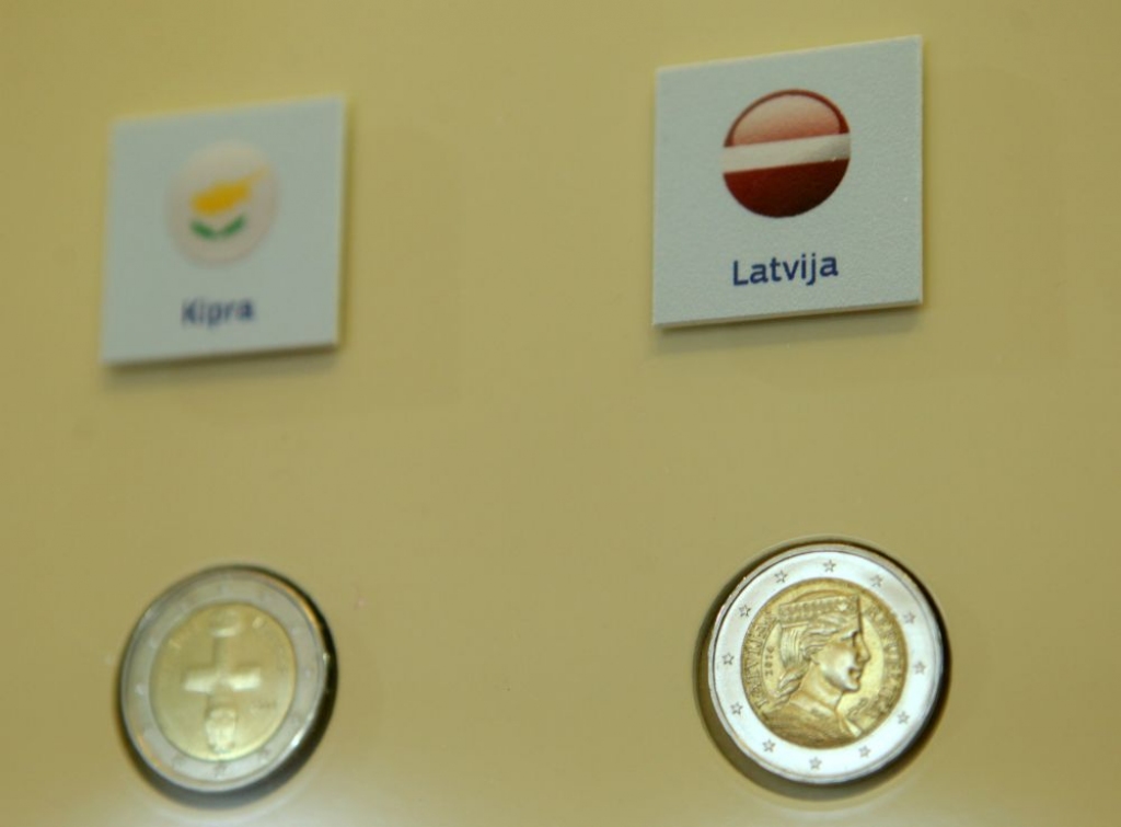 60 likumos ieraksta pāreju uz eiro