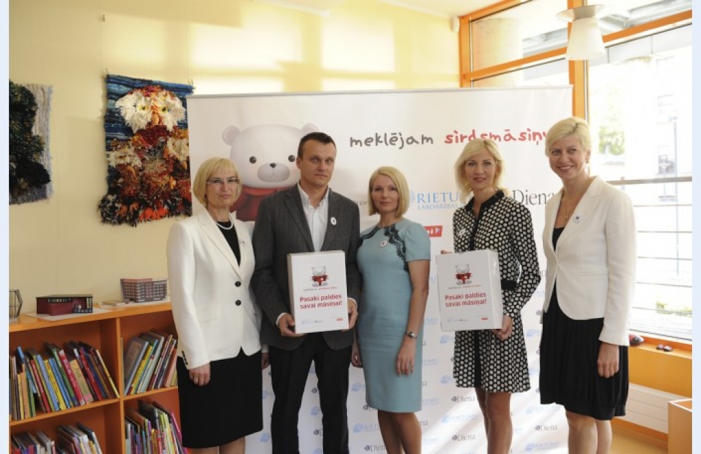 Pasaki paldies bērnu māsiņām Latvijas slimnīcās!