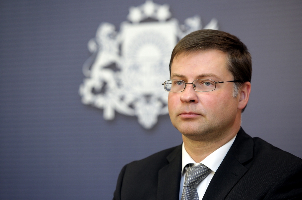 Dombrovskis neplāno atcelt rīkojumu par Žagara atbrīvošanu