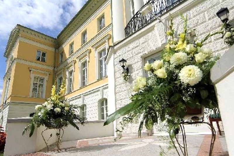 Mežotnes pils