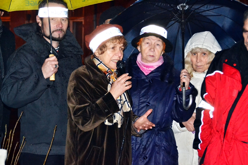 Bauskā notiek  antifašistu gājiens