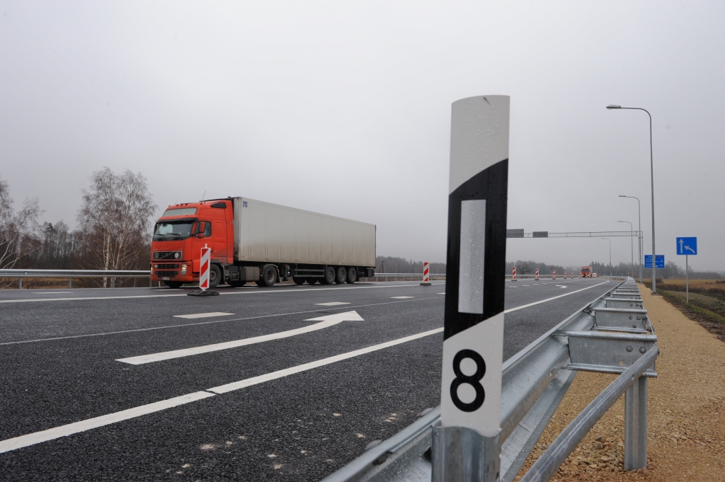 Pirmais negadījums uz jaunā ceļa Tīnūži-Koknese